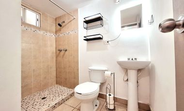 Semiequipado - Departamento seguro cerca Macroplaza | Tercer Nivel