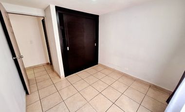 Semiequipado - Departamento seguro cerca Macroplaza | Tercer Nivel