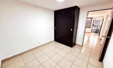 Semiequipado - Departamento seguro cerca Macroplaza | Tercer Nivel