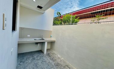 Brandnew Modern 2Storey Triplex House and Lot in Fortunata Village San Isidro Parañaque City