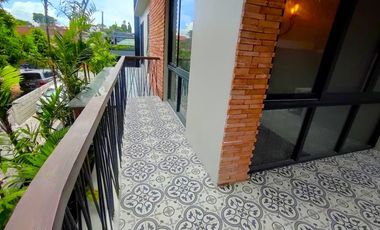 With Swimming Pool Luxurious 3Storey Single House & Lot for Sale in Merville Subdivision Parañaque City