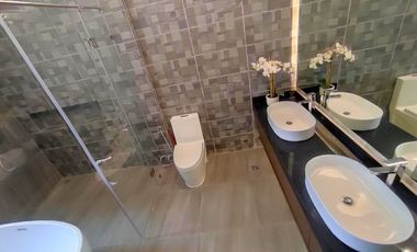 With Swimming Pool Luxurious 3Storey Single House & Lot for Sale in Merville Subdivision Parañaque City