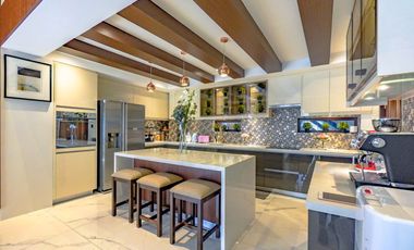 MEZZANINE FULLY-FURNISHED SINGLE DETACHED HOUSE AND LOT FOR SALE IN MULTINATIONAL PARANAQUE