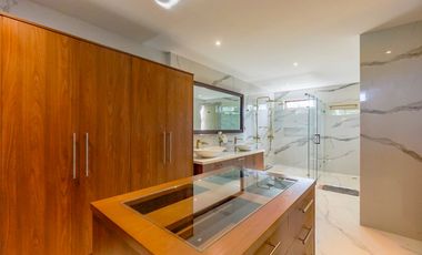 MEZZANINE FULLY-FURNISHED SINGLE DETACHED HOUSE AND LOT FOR SALE IN MULTINATIONAL PARANAQUE