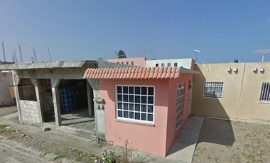 Casa en Remante Bancario.  **Fantástica oportunidad que no puede dejar pasar**