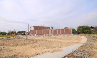 VENTA DE TERRENO –URB.  LAS ACACIAS DEL BOULEVARD COUNTRY CLUB
