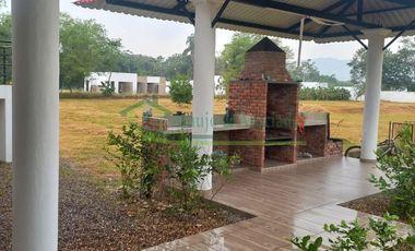 VENDEMOS HERMOSA FINCA EN EL CARMEN DE APICALA