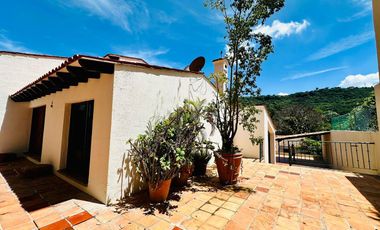 CASA EN VENTA EN LAS CAÑADAS