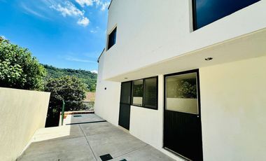 CASA EN VENTA EN LAS CAÑADAS
