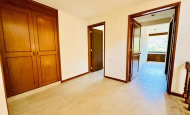 CASA EN VENTA EN LAS CAÑADAS