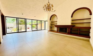 CASA EN VENTA EN LAS CAÑADAS