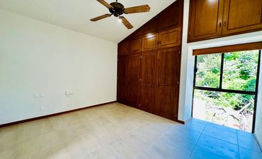 CASA EN VENTA EN LAS CAÑADAS