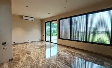 CASA EN VENTA  EN MERIDA LISTA PARA ENTREGA FRENTE AL CAMPO DE GOLF