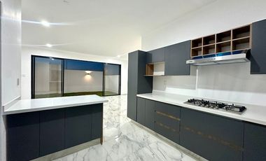 Casa en venta en fraccionamiento Lomas del Dorado