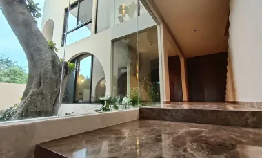 HOUSE FOR SALE IN MERIDA YUCATAN WITH GOLF COURSE VIEW