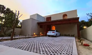 HOUSE FOR SALE IN MERIDA YUCATAN WITH GOLF COURSE VIEW