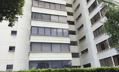 LINDO Y COMODO APARTAMENTO. EXCELENTE UBICACION