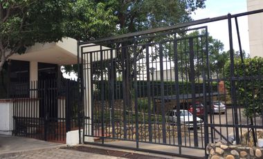 LINDO Y COMODO APARTAMENTO. EXCELENTE UBICACION