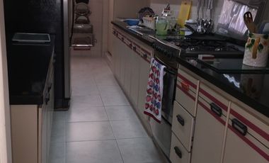 LINDO Y COMODO APARTAMENTO. EXCELENTE UBICACION