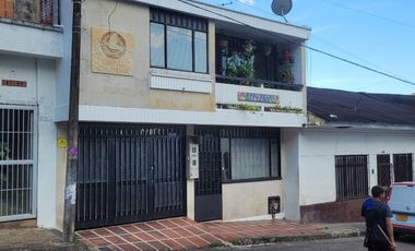 VENDO CASA LOTE EN EL CENTRO DE VILLAVICENCIO A UNOS METROS DE LA ALCALDIA