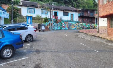 VENDO CASA LOTE EN EL CENTRO DE VILLAVICENCIO A UNOS METROS DE LA ALCALDIA