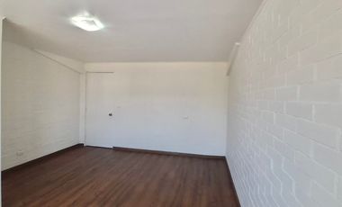 Arriendo Casa en Villa Santa Carolina Maipú
