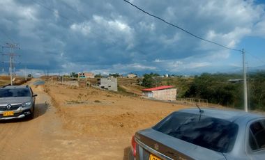 EN VENTA LINDO LOTE ESQUINERO URBANO LLANOS  DE MORINDA