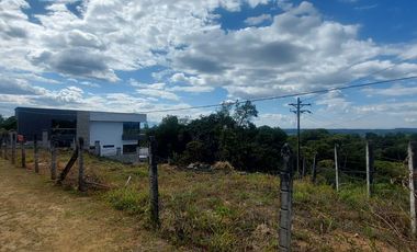 EN VENTA LINDO LOTE ESQUINERO PARCELACION CIUDAD VERDE