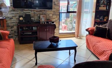 Vendo casa en  Cerro Colorado a pie de carretera