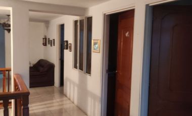 EN VENTA CASA EN EL BARRIO SANTA CLARA