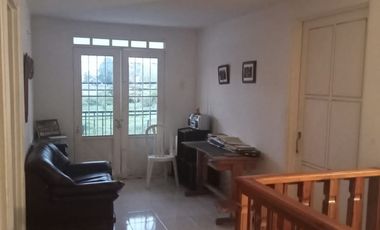 EN VENTA CASA EN EL BARRIO SANTA CLARA