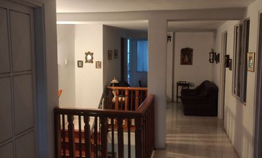 EN VENTA CASA EN EL BARRIO SANTA CLARA