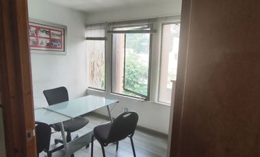 Se vende oficina de 76 m2 , en Boulevard Benito Juarez,  Col. Centro en Cuernavaca, Mor.