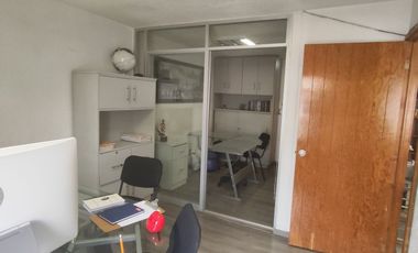 Se vende oficina de 76 m2 , en Boulevard Benito Juarez,  Col. Centro en Cuernavaca, Mor.