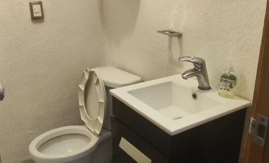 Se vende oficina de 76 m2 , en Boulevard Benito Juarez,  Col. Centro en Cuernavaca, Mor.