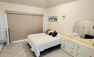 CASA CON GRAN JARDIN Y ACCESO DIRECTO AL CLUB DE GOLF