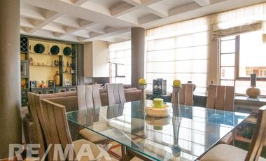 VENTA DE AMPLIO DUPLEX MAS AIRES EN SURCO RESIDENCIAL AC 202 M2