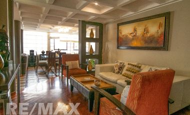 VENTA DE AMPLIO DUPLEX MAS AIRES EN SURCO RESIDENCIAL AC 202 M2