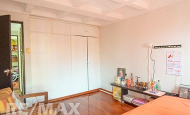 VENTA DE AMPLIO DUPLEX MAS AIRES EN SURCO RESIDENCIAL AC 202 M2