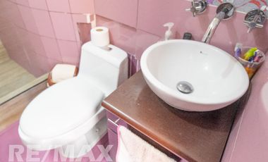 VENTA DE AMPLIO DUPLEX MAS AIRES EN SURCO RESIDENCIAL AC 202 M2