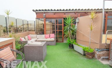 VENTA DE AMPLIO DUPLEX MAS AIRES EN SURCO RESIDENCIAL AC 202 M2