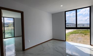 Casa nueva en venta en coto Nogal de Parques Vallarta Zapopan