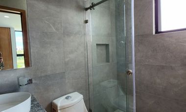 Casa nueva en venta en coto Nogal de Parques Vallarta Zapopan