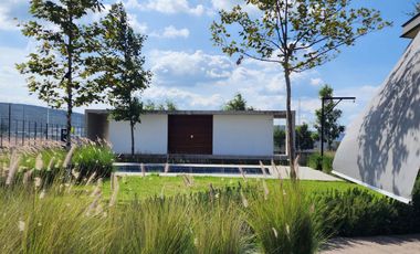 Casa nueva en venta en coto Nogal de Parques Vallarta Zapopan
