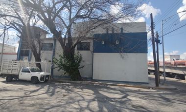 Se vende propiedad con uso de suelo comercial: Oficina con taller