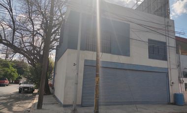 Se vende propiedad con uso de suelo comercial: Oficina con taller