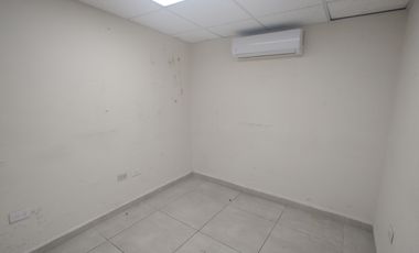 Se vende propiedad con uso de suelo comercial: Oficina con taller