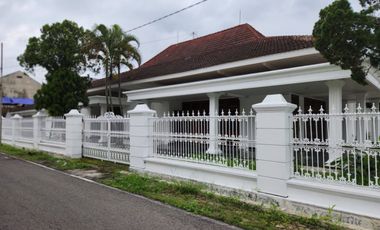 Dijual Rumah Hook Jalan Apel Jajar Surakarta Solo Jawa Tengah Lokasi Strategis Nyaman Siap Huni