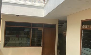 Dijual Rumah di Jalan Basuki Rahmat Kerten Solo Luas Siap Huni Lokasi Nyaman Sangat Straregis