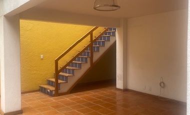 RENTO EN PARTE BAJA DE LAS AGUILAS CON PRECIOSO JARDÍN